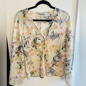 Zara Cream Floral V-Neck Blouse